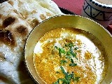 チーズとチキンのカレー・ナン・チャイ